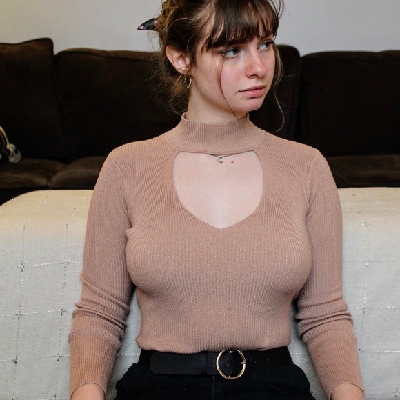 long sleeve chest cut out top